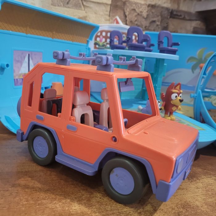 Ігровий набір Bluey 3-в-1 трансформований літак Блуї.