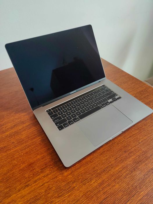 Laptop Apple MacBookPro 16,1. A2141, 2019