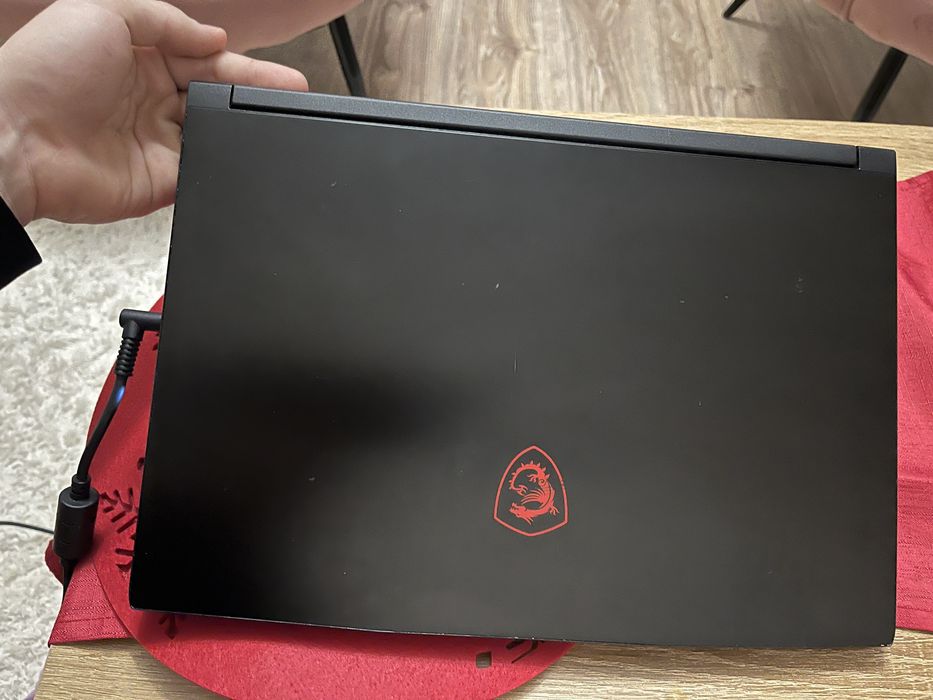Laptop gamingowy MSI GF63 Thin 11UC