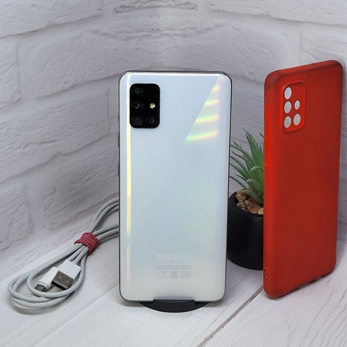 Продам телефон Samsung A51 4/64Gb NFC в гарному стані