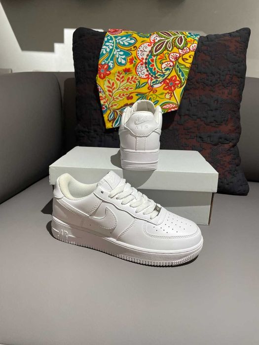 Promocja NIKE AIR FORCE 1 Biały AF1 R.42