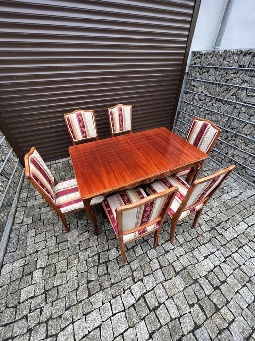 Stół Ludwik drewno orzech ala Ludwikowski Venus 1985r ( bez krzesel )