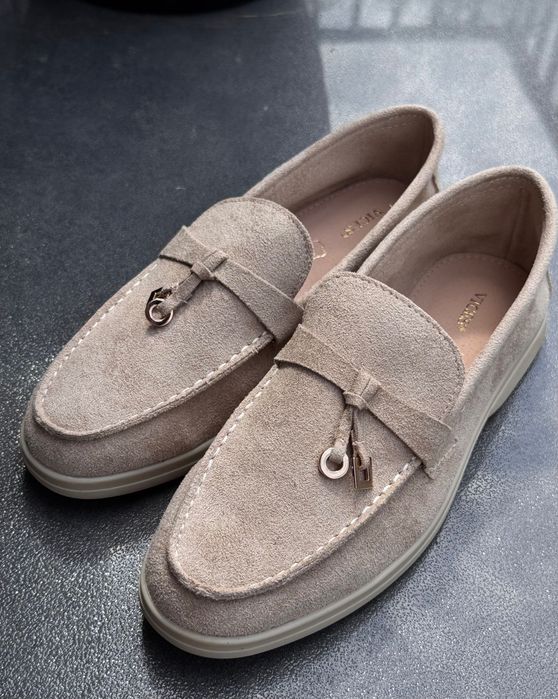Beżowe loafersy, rozmiar 36