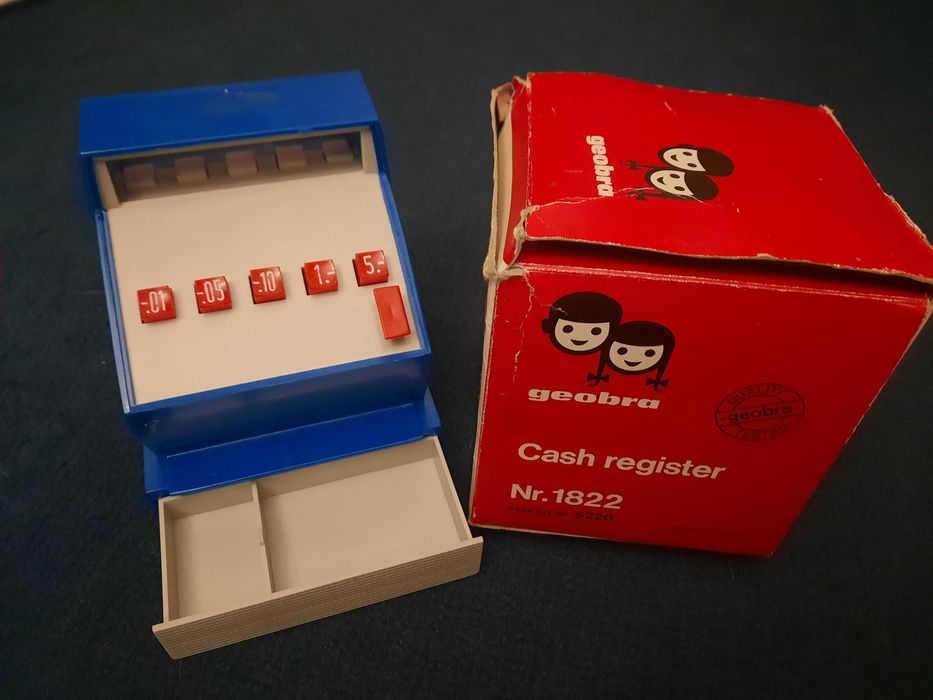 Caixa registadora marca Geobra 1822 na caixa original