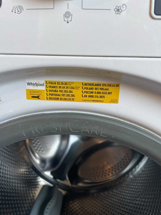 Máquina de Lavar e Secar Roupa Whirlpool FWDD