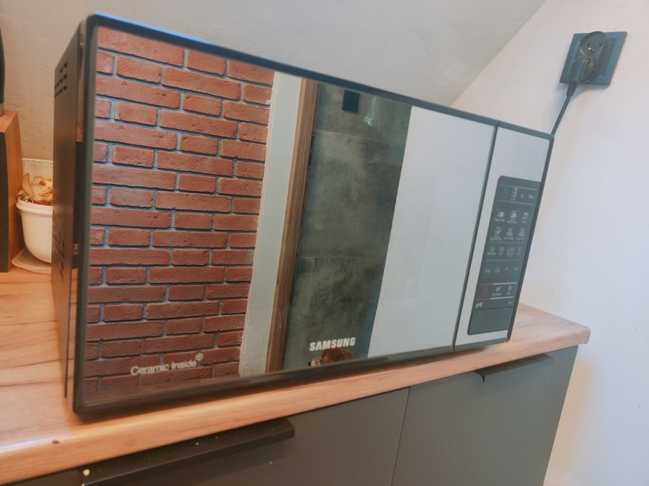 Mikrofalówka Samsung GE83X ceramic inside