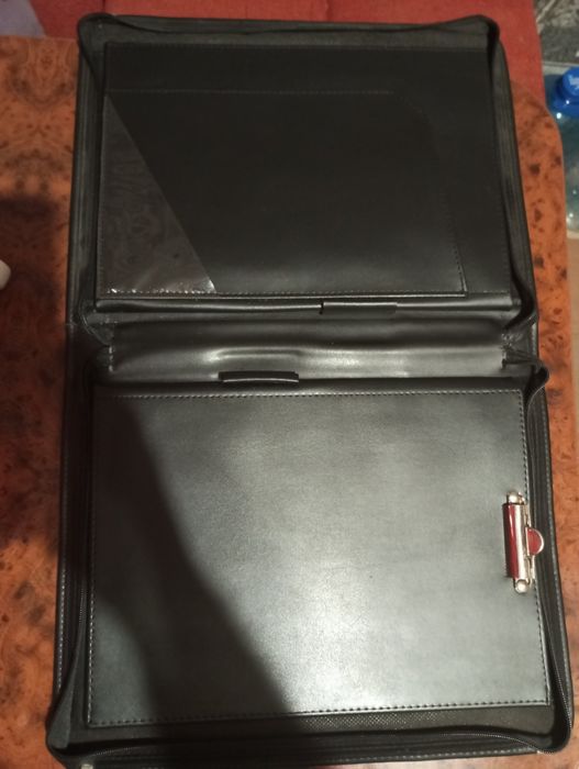 Шкіряний портфель -папка