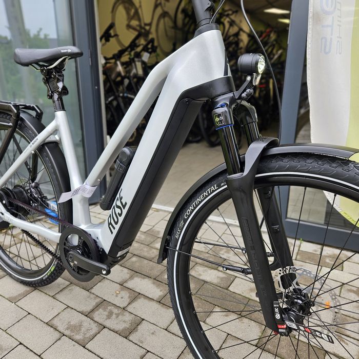 Rower elektryczny ROSE  E-Bike 23 Mayor Plus 3 roz M. BOSCH Enviolo (136)