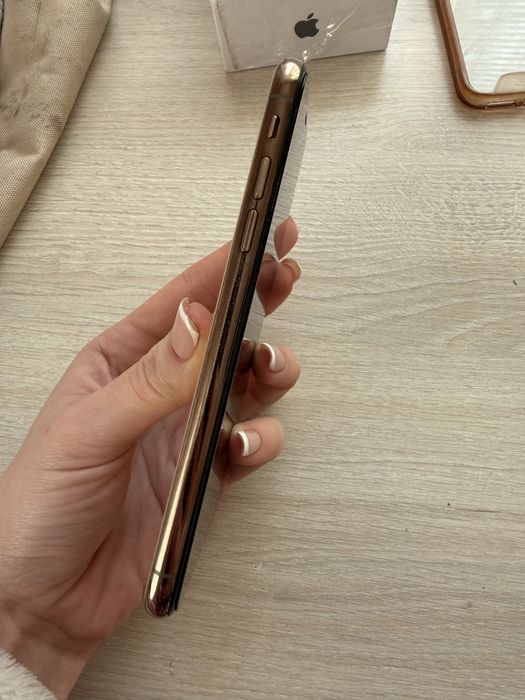 iPhone XS Gold 64 гб