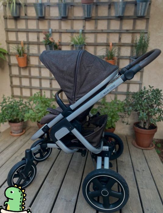 Коляска  Maxi Cosi Nova 4