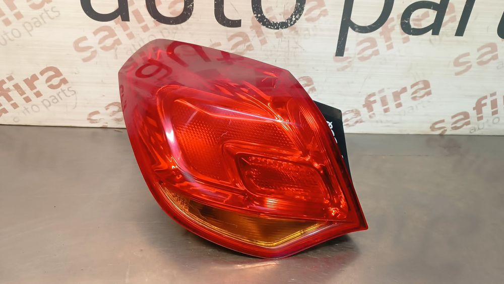 Farolim Esquerdo OPEL ASTRA J 1.7 CDTI (68) (92 kW / 125 cv) [12.2009 - 10.2015]