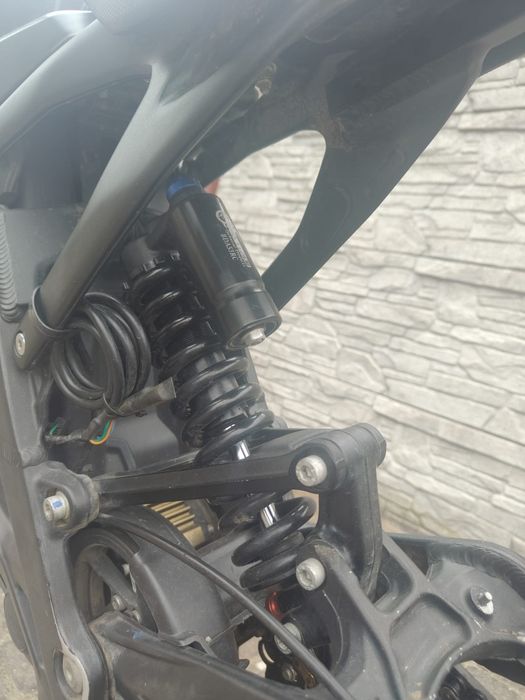 Surron light bee l1e papiery