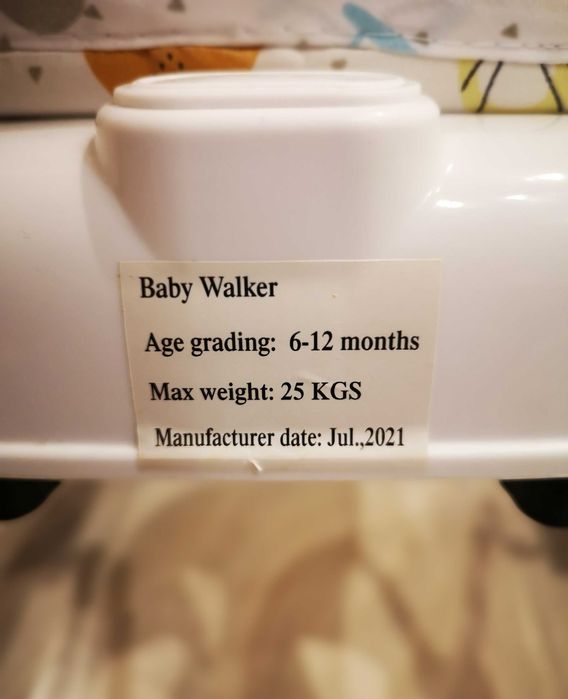 Дитячий стільчик для годування, ходунки, слінг (дитяча переноска)