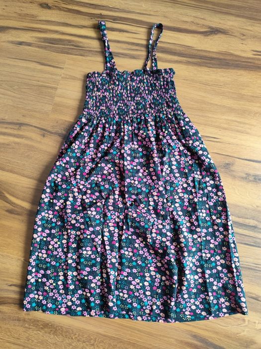 Letnia sukienka 140/146