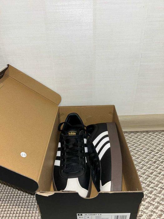 Кросівки Adidas vl court 2.0 42р