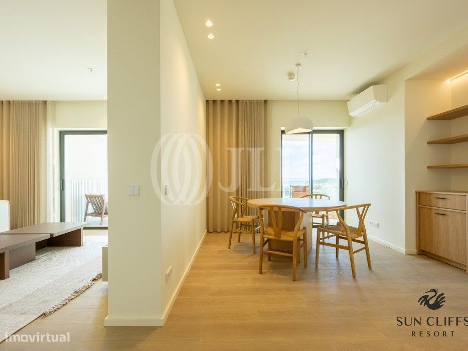 Apartamento T1+1, novo, no Sun Cliffs Resorte, em Lagos, Algarve