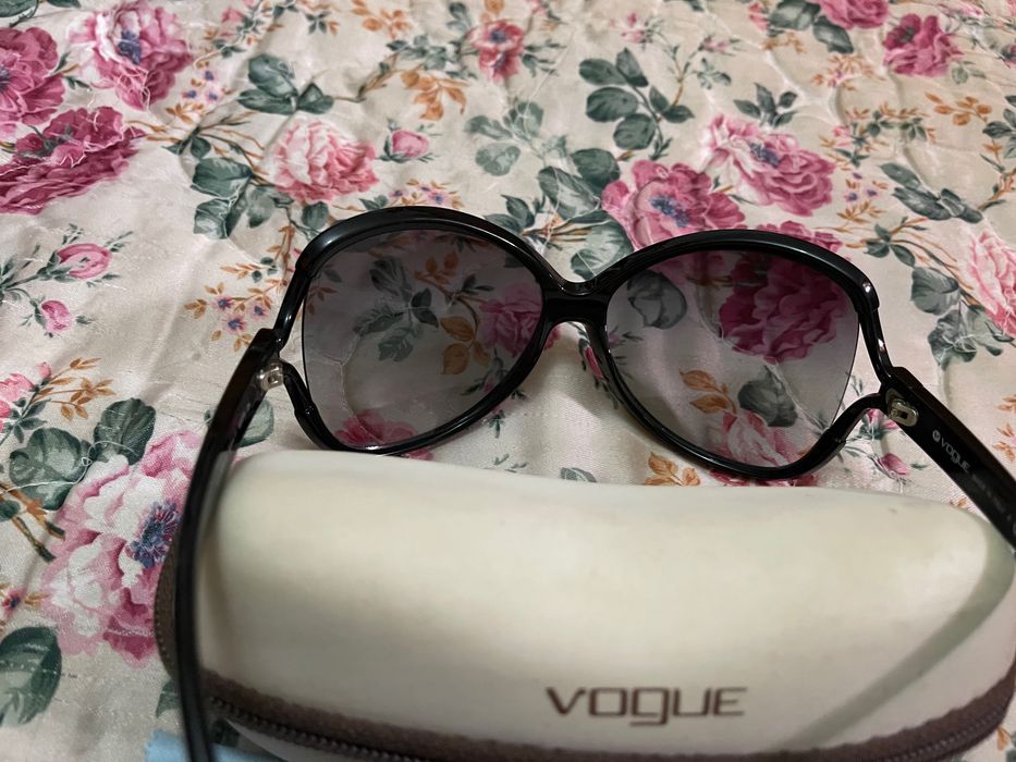 Óculos de sol vogue