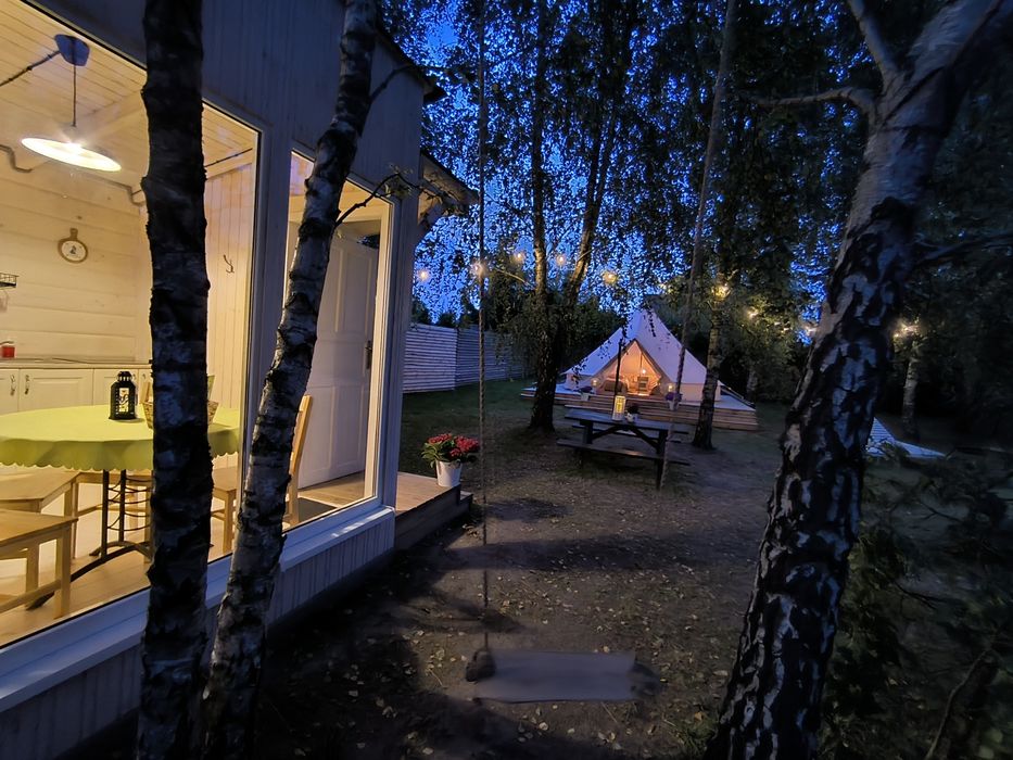 Brzozowisko. Glamping, namiot, Wiele, Kaszuby, balia, balia ogrodowa, jacuzzi, nocleg  na Kaszubach, jezioro Wielewskie. Nowość