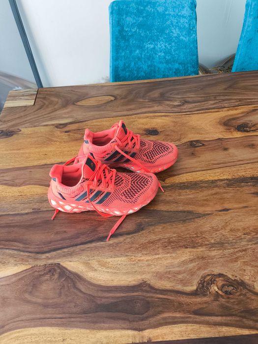 buty Adidas materiałowe r.39,5