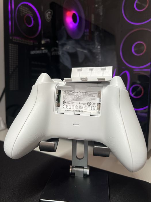 Kontroler bezprzewodowy Xbox Series X/S (Robot White)