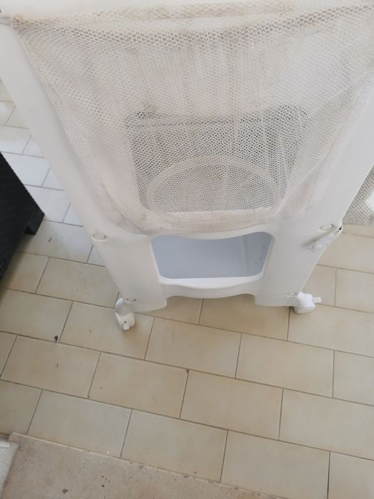 Muda fraldas com banheira
