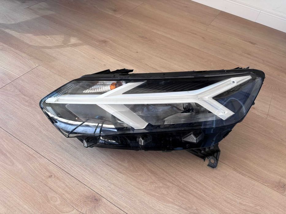 Lampy przednie Dacia Jogger ,2025r