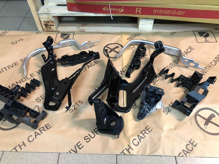 Audi А6 С8 накладка капоту,трос,тросік,направляюча,скоба,петля,комплек