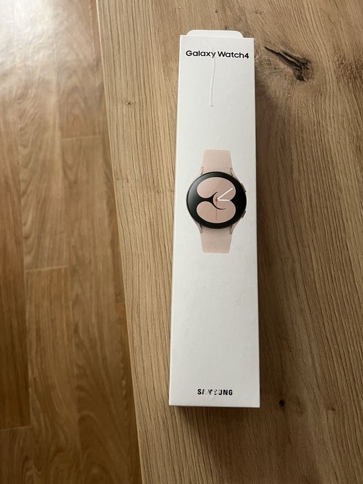 Продам смарт годиник Samsung Galaxy Watch4