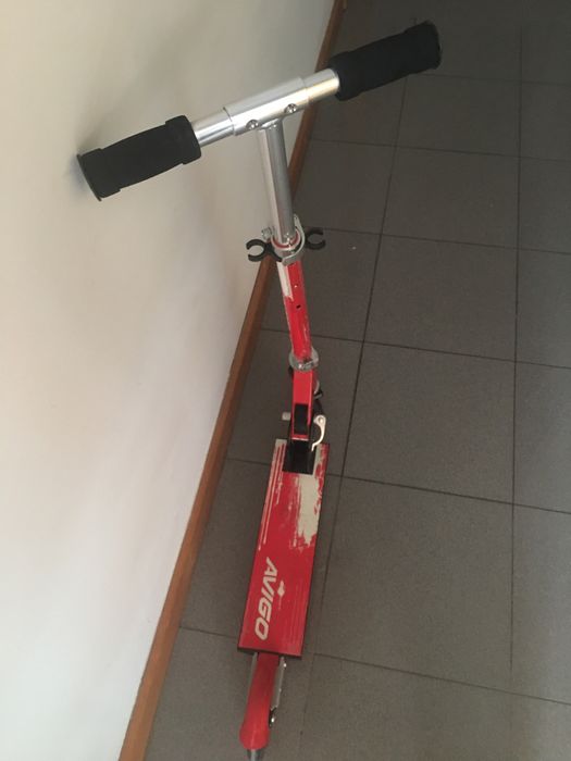 Trotinete crianca em vermelho