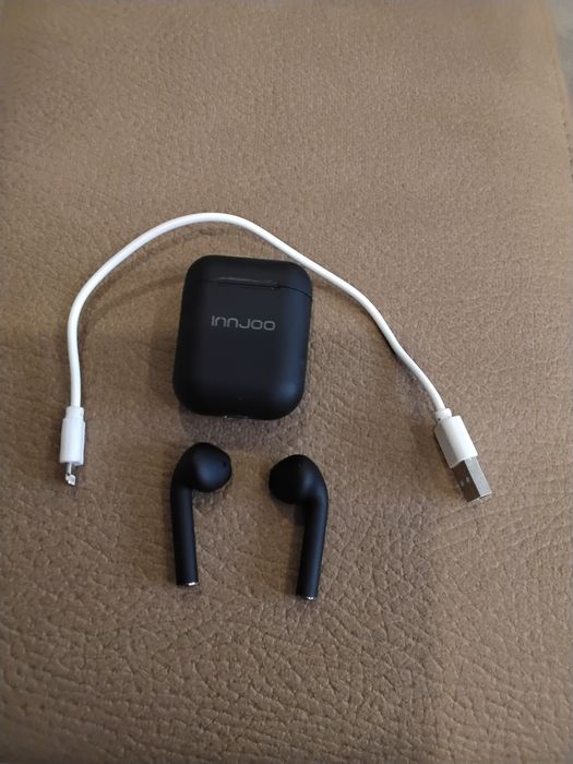 Auriculares Bluetooth InnJoo + caixa e cabo de carregamento