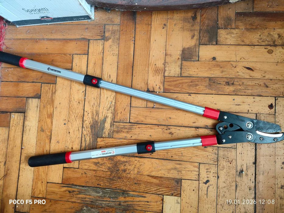 Сучкоріз з ковадлом Intertool-FT1116, розсувний 680-1020mm, лезо CrMo