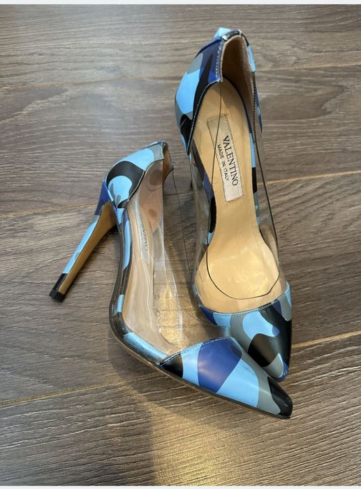 Сині туфлі зі шкіри Valentino 36 розміру