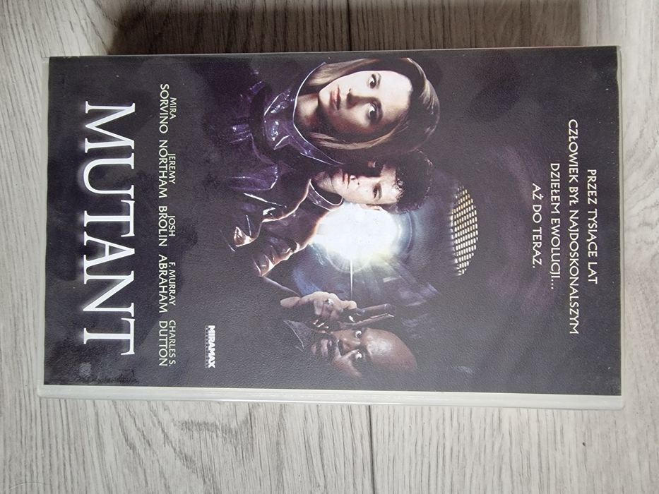 Mutant film na VHS
