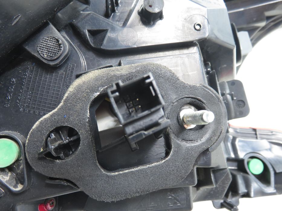 Lampa Lewa Tylna Peugeot 308 II