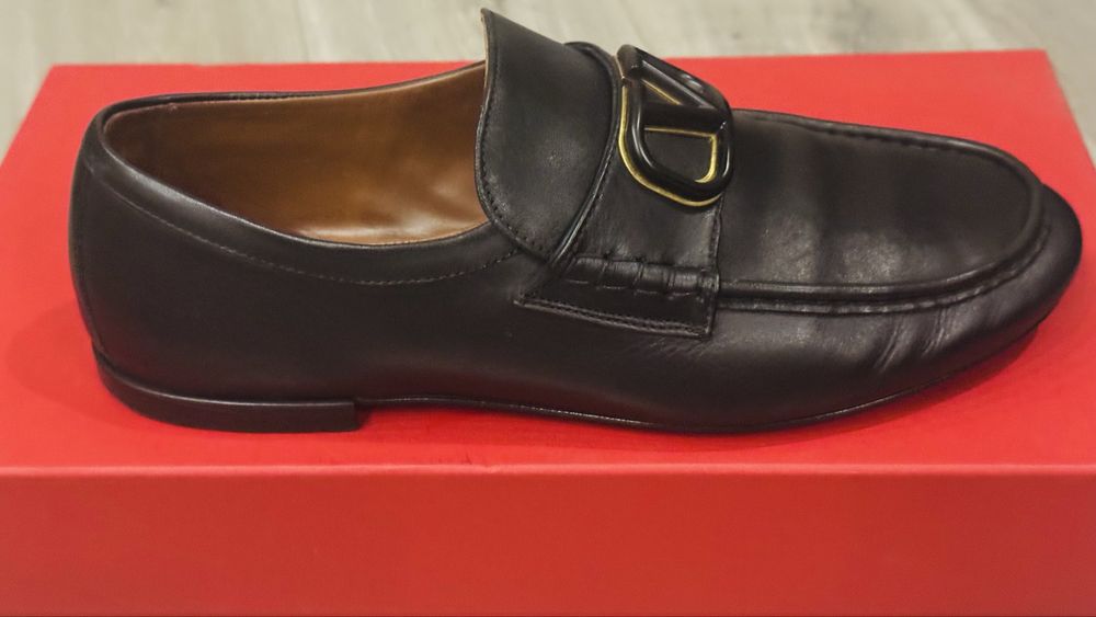 VALENTINO Чорні шкіряні лофери VLogo Signature