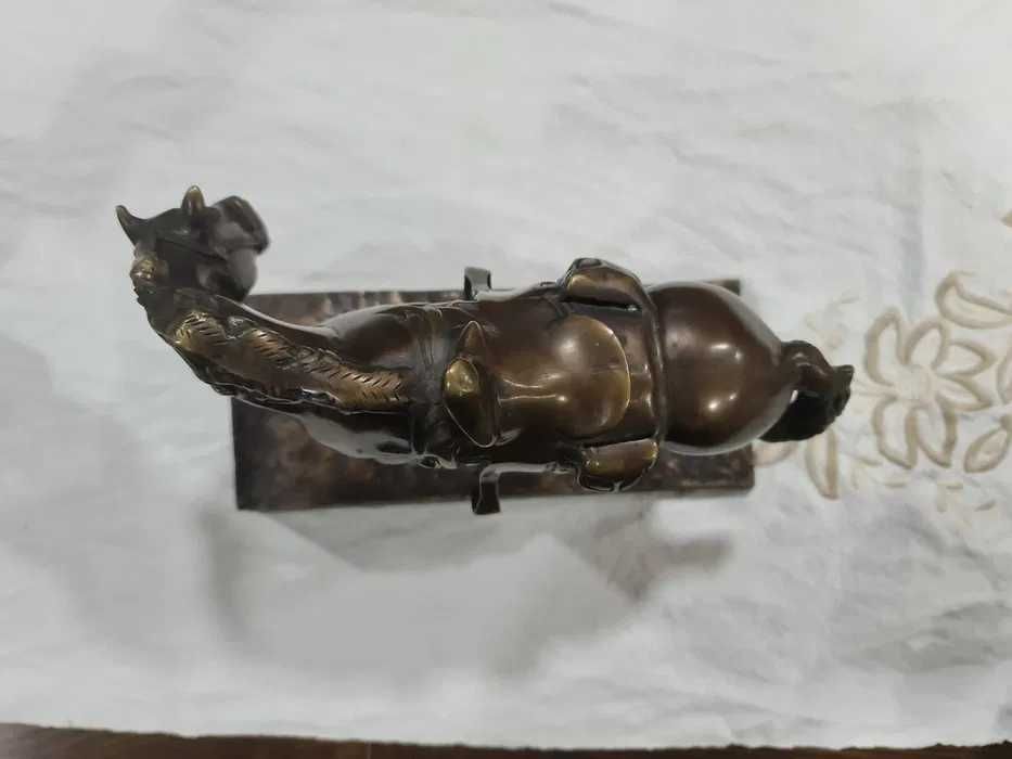 Estatueta de bronze