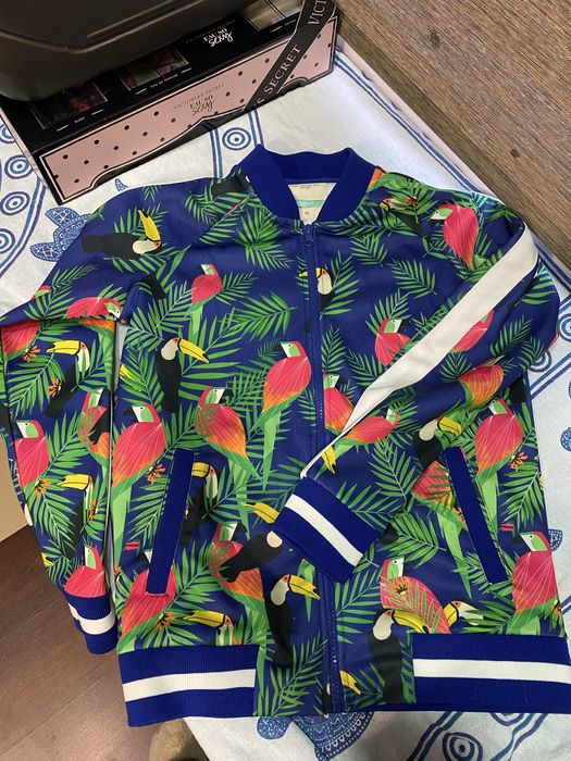 Кофта на замку House