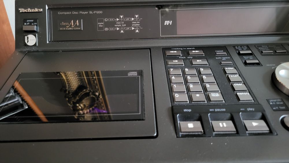 Technics Compact Dysk Player SL -P1200