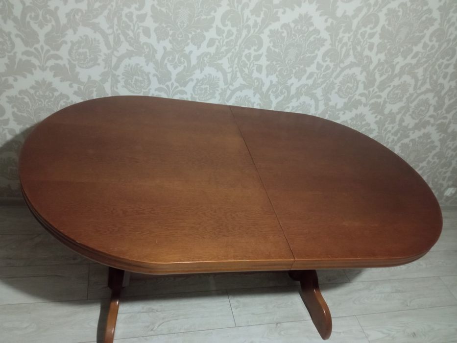 Sprzedam stół+ 6 krzeseł