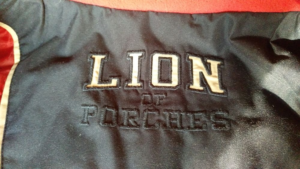 Casaco Lion of Porches