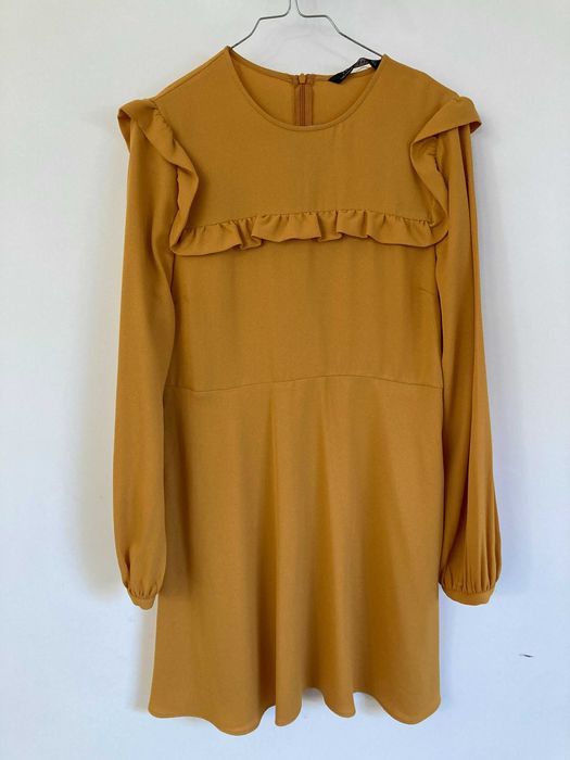 Vestido Zara amarelo mostarda