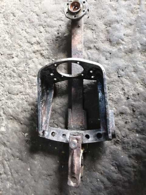 Zaczep dolny pomocniczy Ursus c4011,c355,c360,3p,kpl. WYSYŁKA