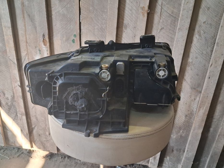 Lewy reflektor przedni audi a4 b6