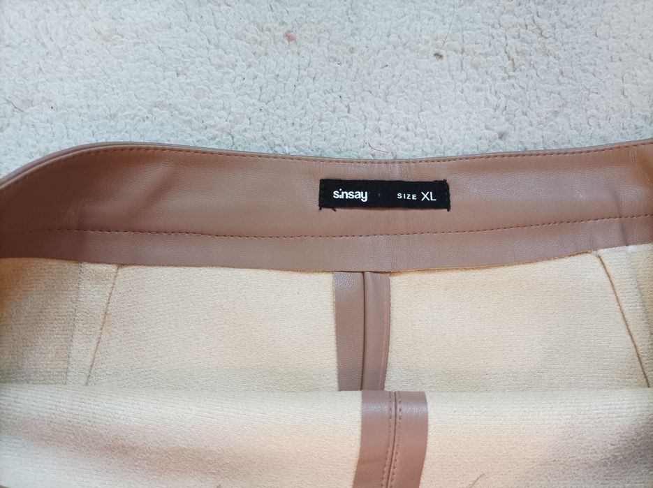 Beżowa spódniczka mini rozm. XL