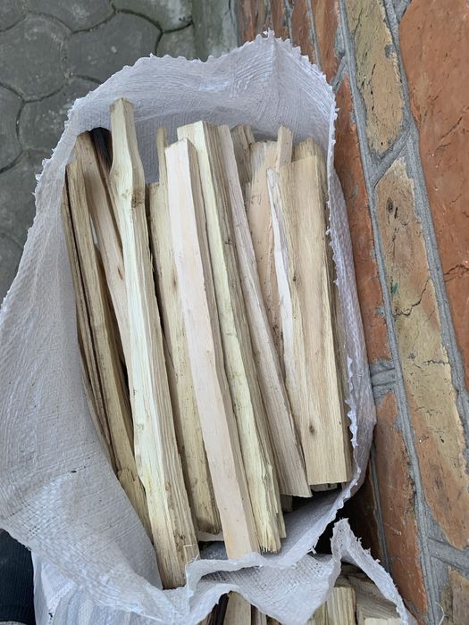 Тонкі рубані дрова для розпалу