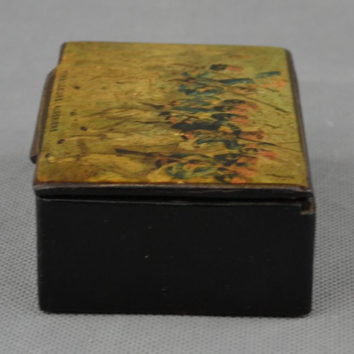 Caixa de Rapé em Papier Marchê com figuras