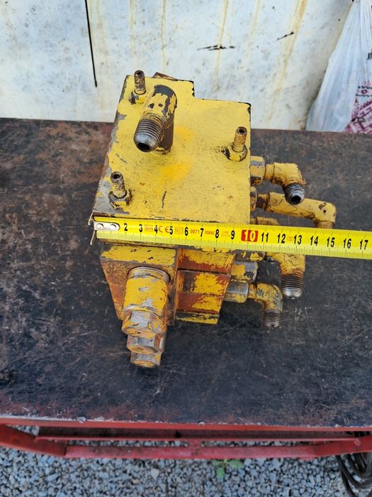 Гідророзподільник