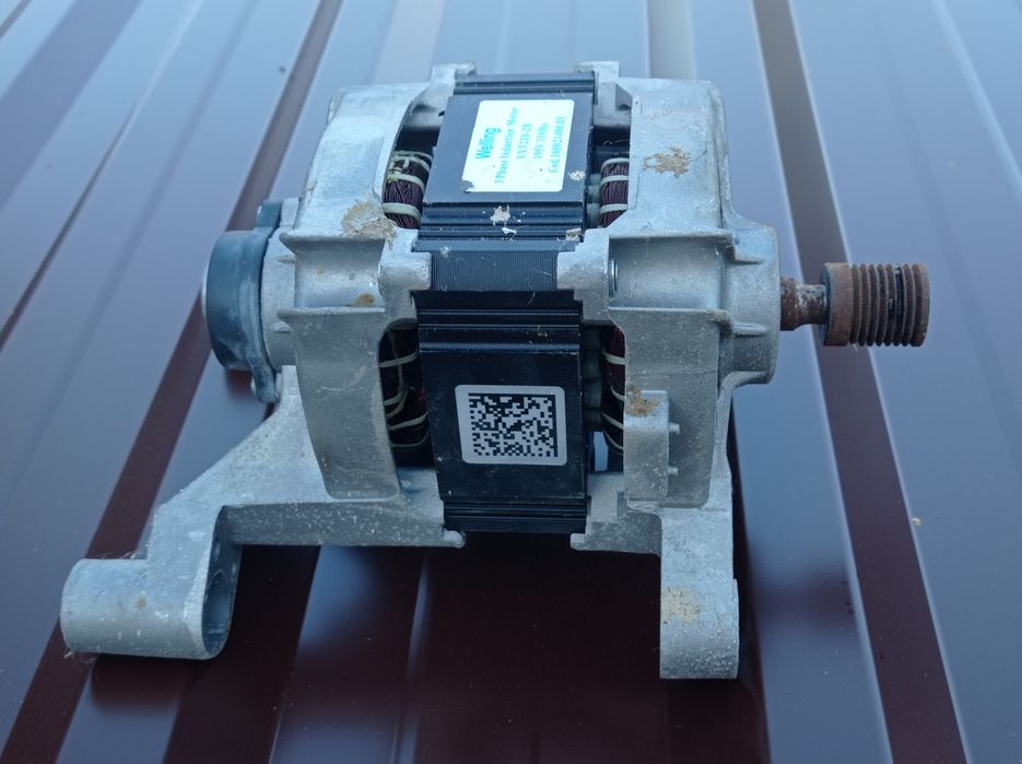 Silnik pralki Hotpoint ariston wmg722