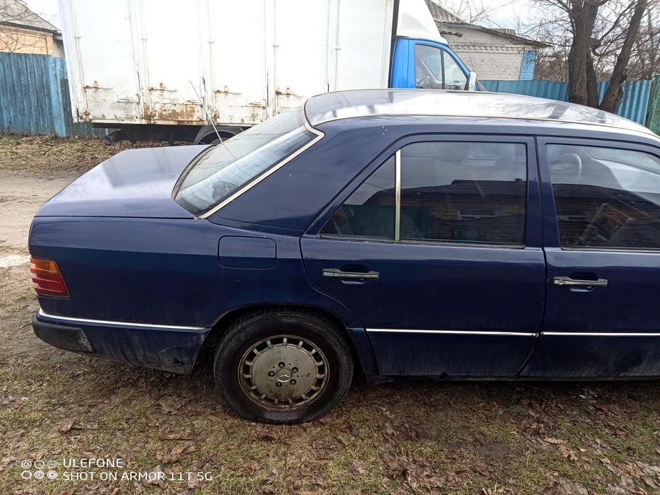 Продам мерседес 230Е