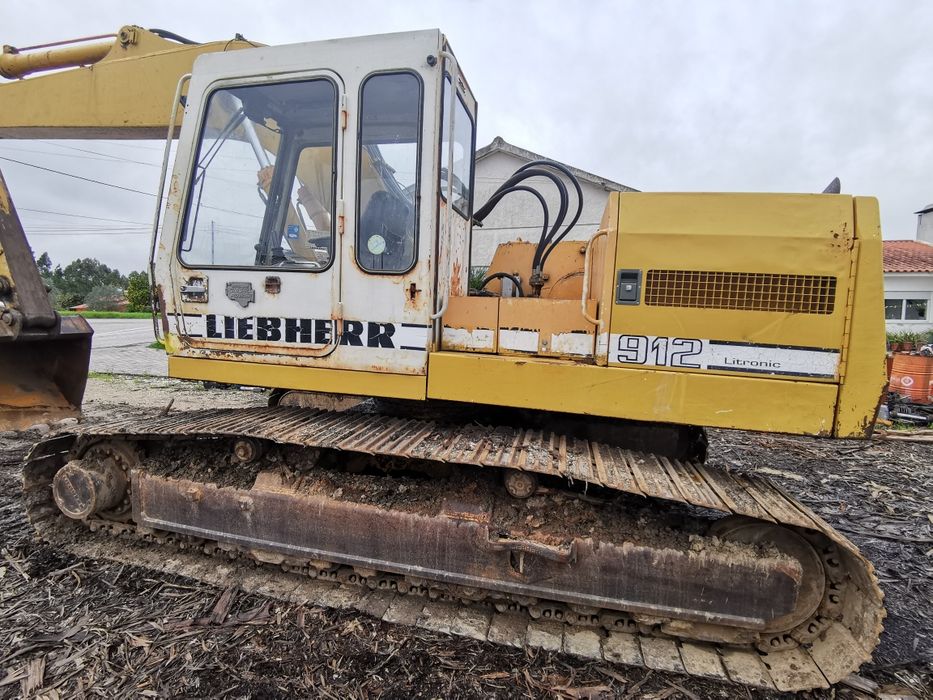 Escavadora Liebherr 912 Litronic